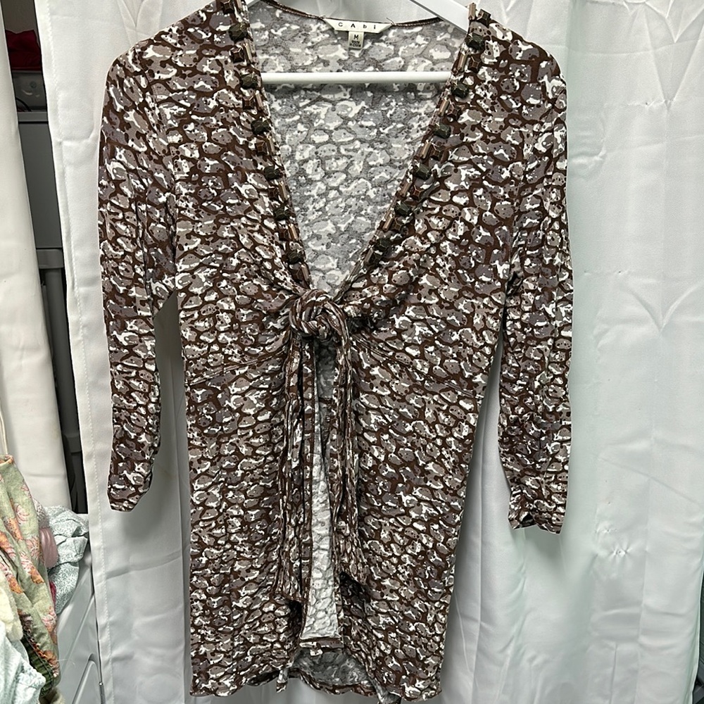 CAbi Brown and White Patterned Blouse w/ neckline embellishments & gathered 3/4